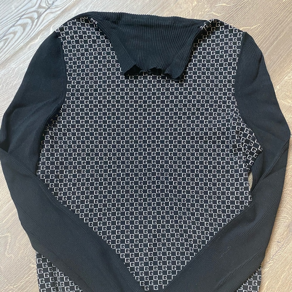 Gucci - Black “G” silk sweater